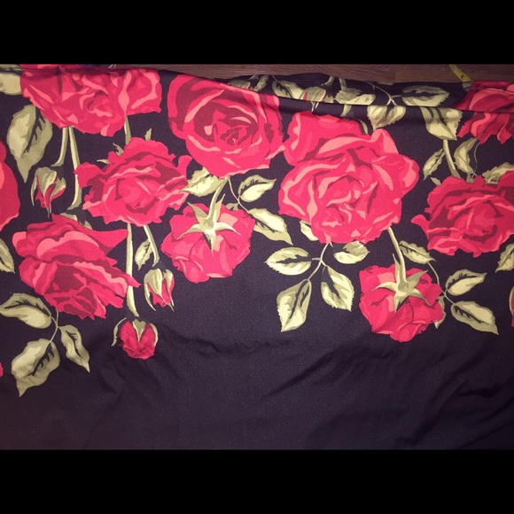 LuLaRoe Dresses & Skirts - Lularoe “maxi” skirt XL.  Dipped in Roses